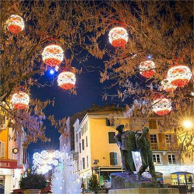 Picture of Certified Lights' outdoor Christmas lawn decorations. This is a large LED Christmas ornament street decorations for commercial projects.