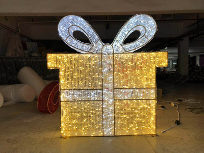 Lighted Christmas gift box. LED and great for outdoor and indoor use!