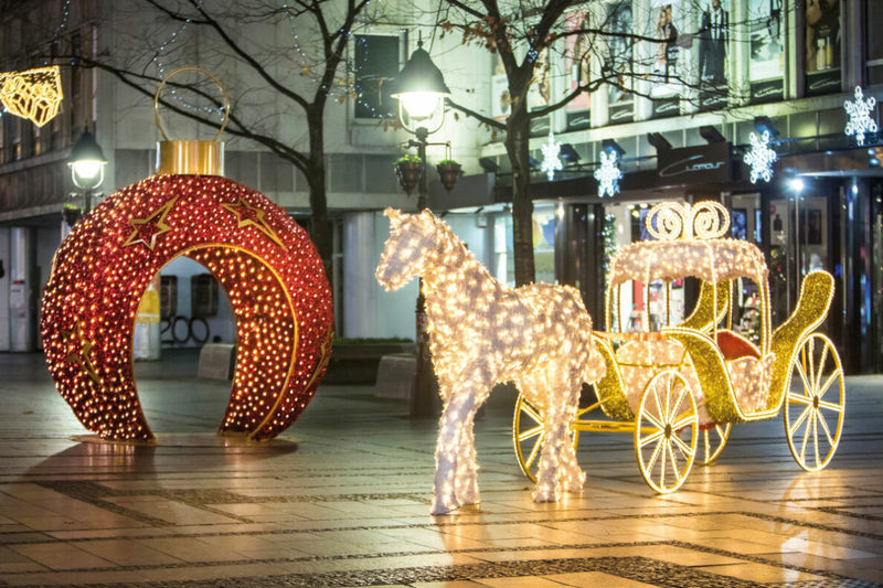 6ft Giant Pre-Lit LED Elegant Horse and Carraige